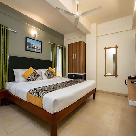 Cj Grande By Jesway Hotels & Resorts Kochi Exterior foto