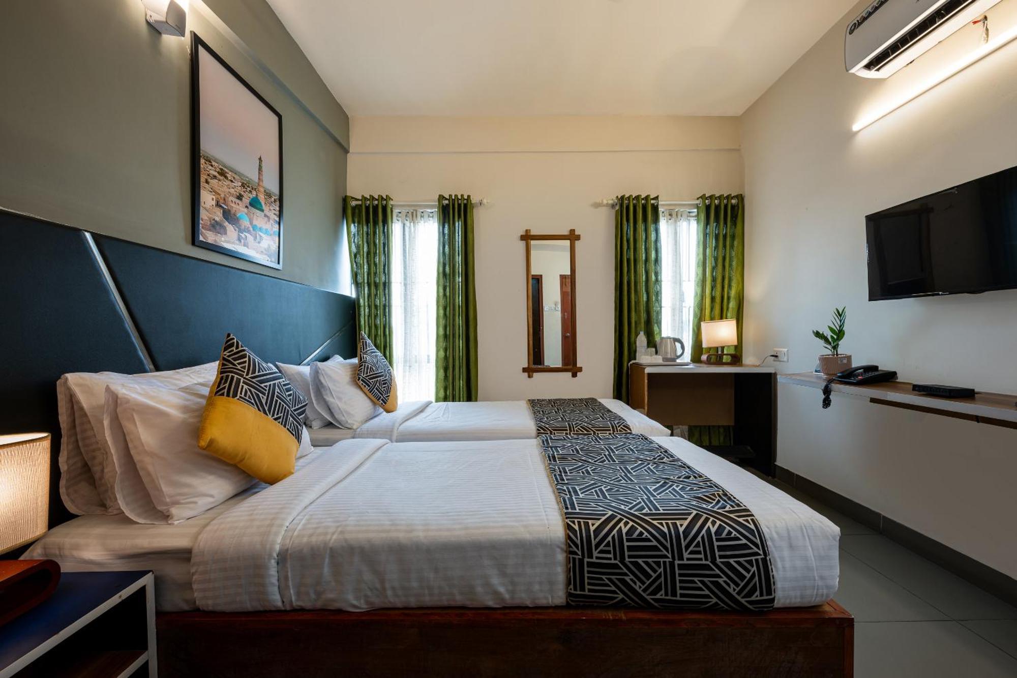 Cj Grande By Jesway Hotels & Resorts Kochi Exterior foto