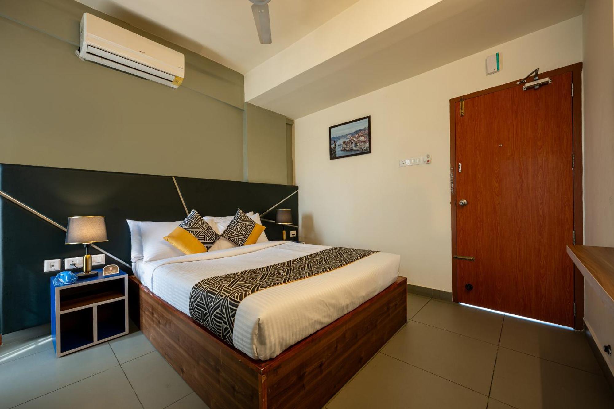 Cj Grande By Jesway Hotels & Resorts Kochi Exterior foto